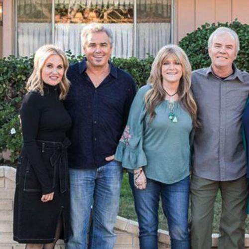 Watch The Brady Bunch Cast Reunite At Actual Brady House