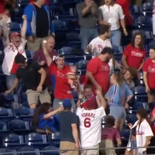 Dad Catches Home Run While Holding Baby, Wins Internet