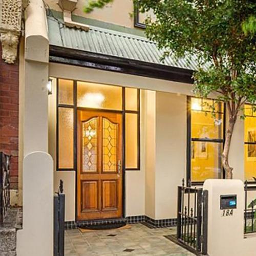More Than 200 People Queued To Inspect This Sydney Rental
