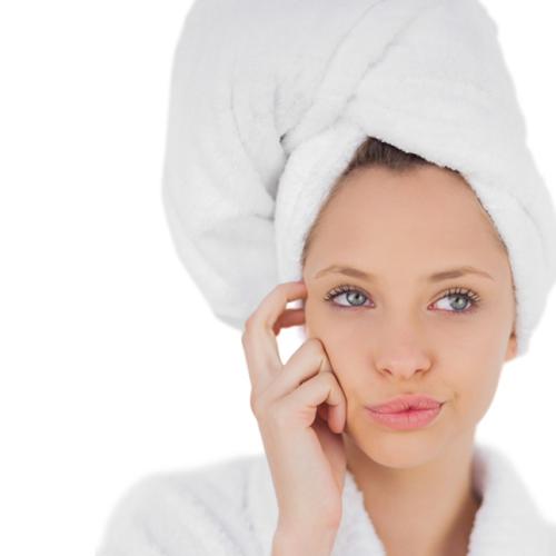 Bad News For Girls Who Go To Bed With Wet Hair