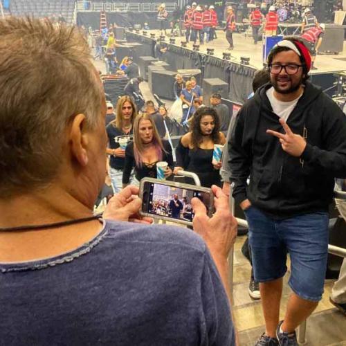 This Tool Fan Didn’t Realise That He Asked Eddie Van Halen To Take His Photo