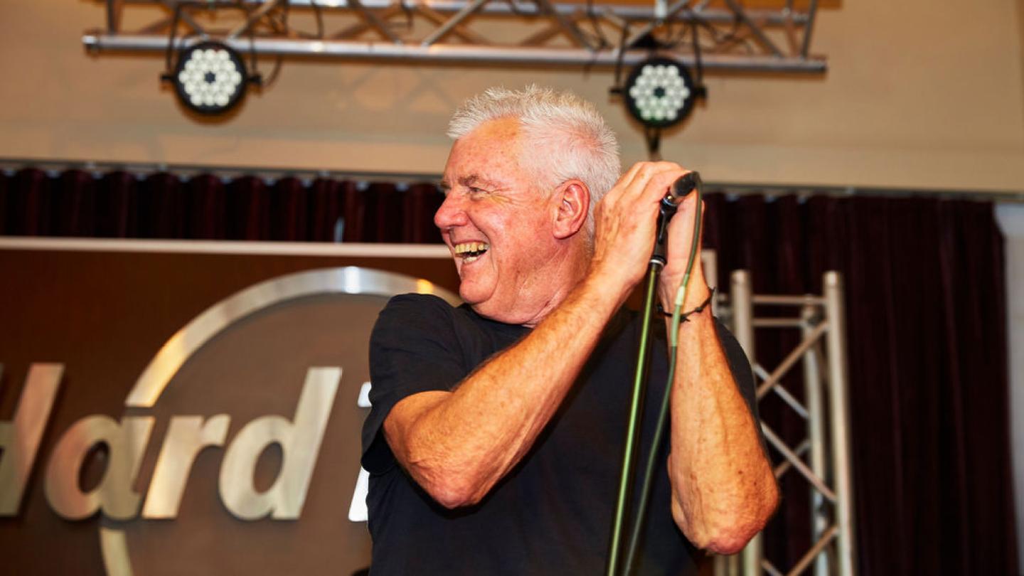 Daryl Braithwaite Performs 'Horses' LIVE At WSFM's '80s Lunch