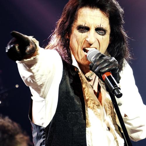 "It's Not Even In My Vocabulary": Alice Cooper Isn't Retiring Anytime Soon!