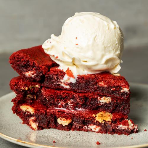 Cookie Pies Are All The Rage Now And Here’s Messina’s RED VELVET One!