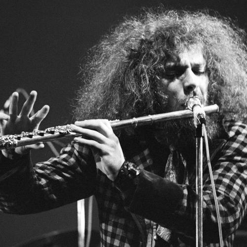 Jethro Tull Frontman Blames On-Stage Fog Machines For ‘Incurable Disease’
