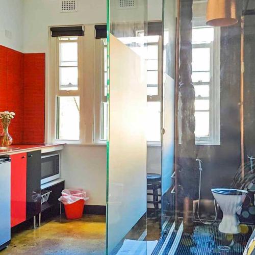 This Tiny $380-A-Week Sydney Unit Has A TOILET In The KITCHEN!