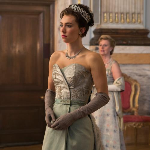Princess Margaret (Vanessa Kirby) Reacts To Harry & Meghan Watching The Crown!