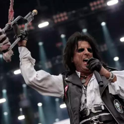 Alice Cooper Guarantees Band Members They'll 100% Get Injured On Tour