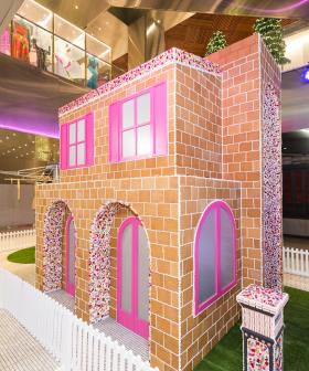 There’s Currently A Giant Interactive Gingerbread House Set Up At Westfield!