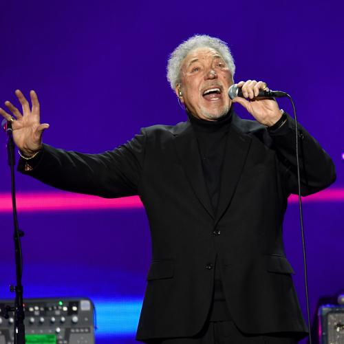 Tom Jones Forced To Cancel Show After Seeking Medical Attention