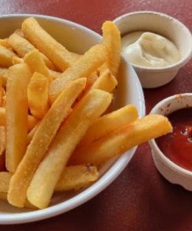 Aussie Outraged After Being Charged $14 For a Bowl of Chips & Sauce