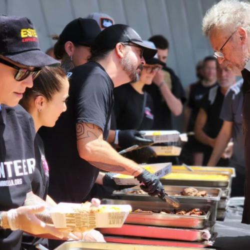 Dave Grohl Spent His Day Off During Aussie Tour Cooking BBQ For 18 Hours