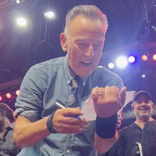 Bruce Springsteen Signs 11-Year-Old's School Absence Note To Teacher
